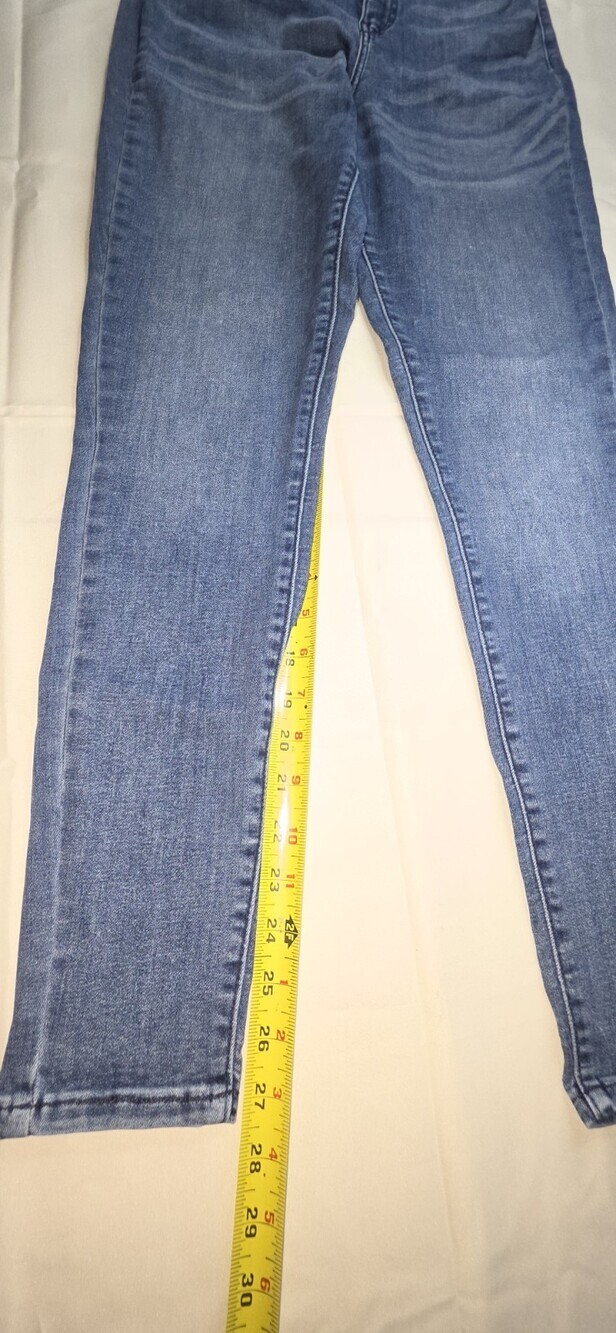 Denizen Levi's Women's Jeans Blue High Rise Super Skinny Size 8W29 Sku 170